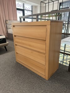 Komoda KD 403 z ekspozycji Salonu Janki 