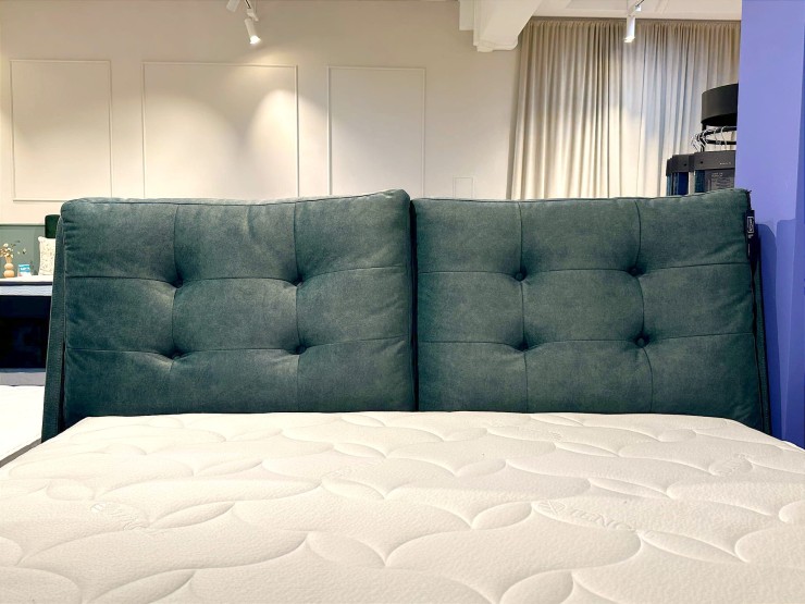 Łóżko Vesper 160x200 z pojemnikiem z ekspozycji Salonu Puławska 