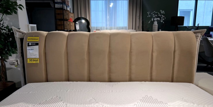 Łóżko CRUDO 160x200 z pojemnikiem z ekspozycji Salonu Janki