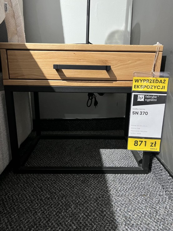 Szafka nocna SN 370 z ekspozycji Salonu Janki 