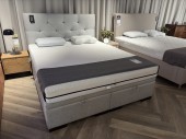 Łóżko kontynentalne z pojemnikiem LAZIO MAXI 160x200 z ekspozycji Salonu Józefów 