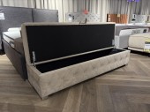 Puf ROYAL B z ekspozycji Salonu Józefów 