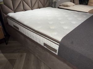 Materac PRINCE PLUS 160x200 z ekspozycji Salonu Józefów 