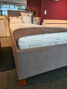Łóżko tapicerowane KSRM + Z06 90x200 z materacem Estrella z ekspozycji Łódź